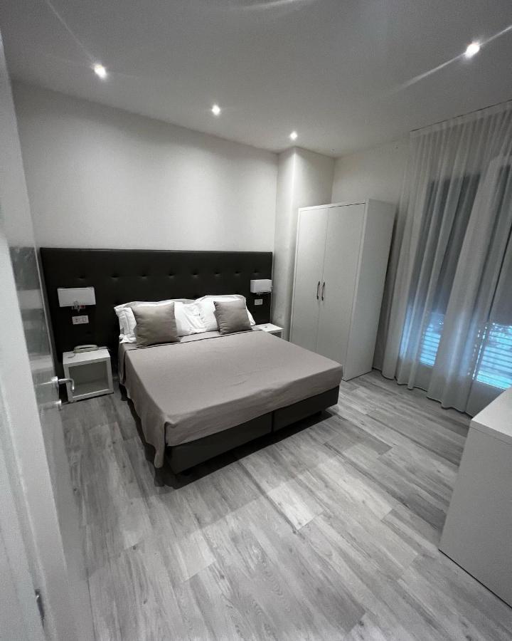 Hotel Ardea Риччоне Экстерьер фото