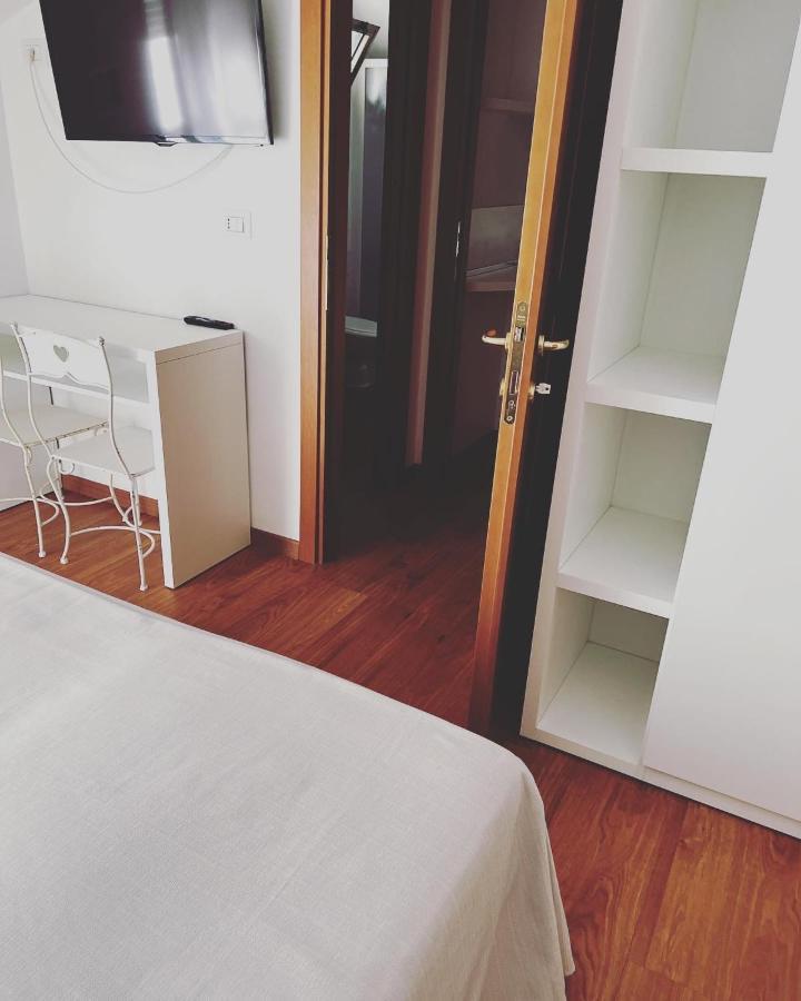 Hotel Ardea Риччоне Экстерьер фото